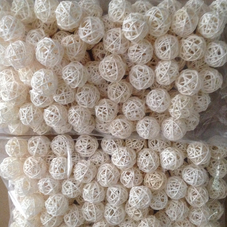 rattan ball 01